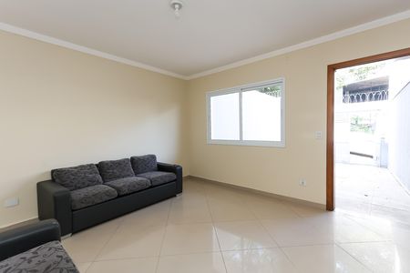 sala  de casa para alugar com 2 quartos, 88m² em Jardim Amalia, São Paulo