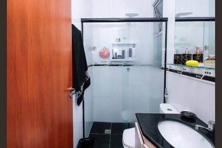 Apartamento à venda com 105m², 4 quartos e 2 vagas Apartamento à venda com 105m², 4 quartos e 2 vagasBanheiro da Suíte 1