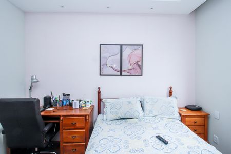 Apartamento à venda com 105m², 4 quartos e 2 vagas Apartamento à venda com 105m², 4 quartos e 2 vagasSuite