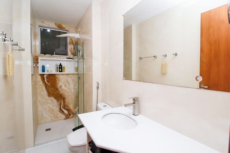 Apartamento à venda com 105m², 4 quartos e 2 vagas Apartamento à venda com 105m², 4 quartos e 2 vagasBanheiro