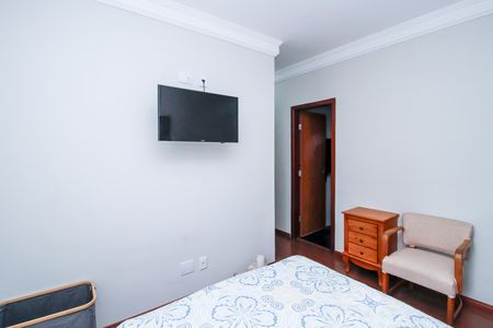 Apartamento à venda com 105m², 4 quartos e 2 vagas Apartamento à venda com 105m², 4 quartos e 2 vagasSuite