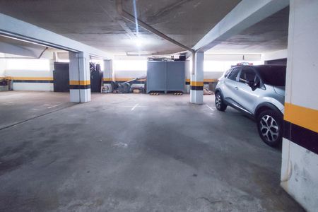 Apartamento à venda com 105m², 4 quartos e 2 vagas Apartamento à venda com 105m², 4 quartos e 2 vagasVagas