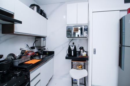 Apartamento à venda com 105m², 4 quartos e 2 vagas Apartamento à venda com 105m², 4 quartos e 2 vagasCozinha