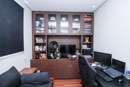 Apartamento à venda com 105m², 4 quartos e 2 vagas Apartamento à venda com 105m², 4 quartos e 2 vagasQuarto 2