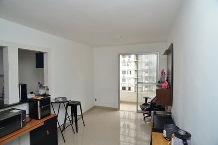 Sala de apartamento à venda com 2 quartos, 60m² em Itanhangá, Rio de Janeiro