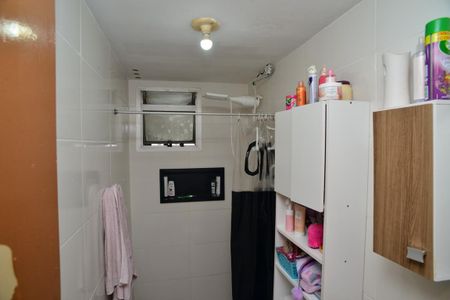 Apartamento à venda com 60m², 2 quartos e 1 vaga Apartamento à venda com 60m², 2 quartos e 1 vagaBanheiro