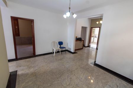 SALA de casa para alugar com 5 quartos, 279m² em Botafogo, Campinas