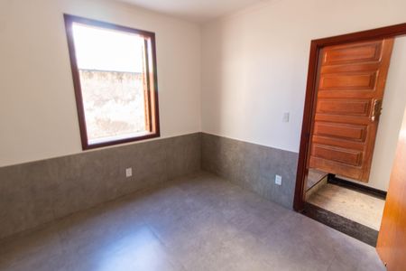 Casa para alugar com 279m², 5 quartos e 2 vagas Casa para alugar com 279m², 5 quartos e 2 vagasQUARTO 2 TÉRREO