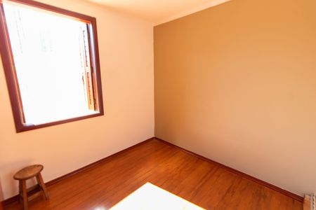 Casa para alugar com 279m², 5 quartos e 2 vagas Casa para alugar com 279m², 5 quartos e 2 vagasQUARTO 4