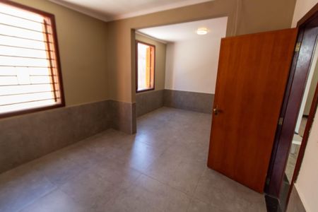 Casa para alugar com 279m², 5 quartos e 2 vagas Casa para alugar com 279m², 5 quartos e 2 vagasQUARTO 1 TÉRREO