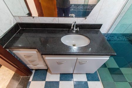 Casa para alugar com 279m², 5 quartos e 2 vagas Casa para alugar com 279m², 5 quartos e 2 vagasBANHEIRO SOCIAL TÉRREO