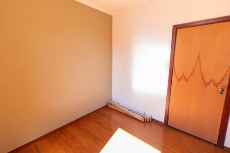 Casa para alugar com 279m², 5 quartos e 2 vagas Casa para alugar com 279m², 5 quartos e 2 vagasQUARTO 4