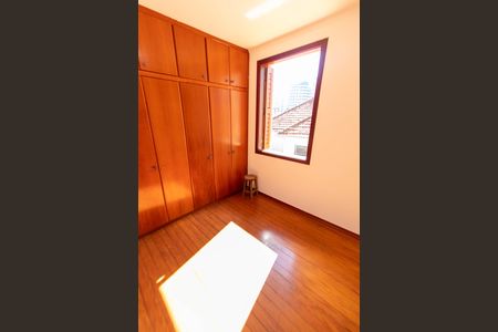Casa para alugar com 279m², 5 quartos e 2 vagas Casa para alugar com 279m², 5 quartos e 2 vagasQUARTO 4