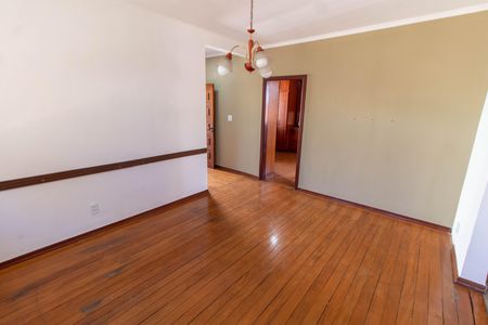 Casa para alugar com 279m², 5 quartos e 2 vagas Casa para alugar com 279m², 5 quartos e 2 vagasHALL PISO SUPERIOR