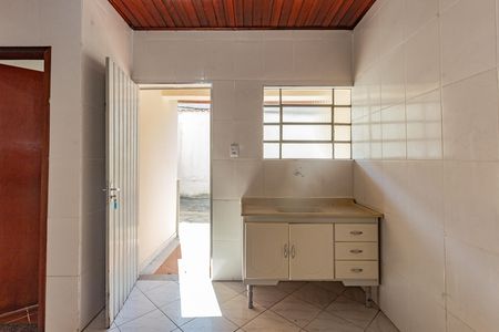 Cozinha de casa para alugar com 1 quarto, 30m² em Vila Moraes, São Paulo