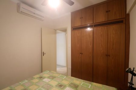 Apartamento para alugar com 132m², 3 quartos e 1 vagaQuarto