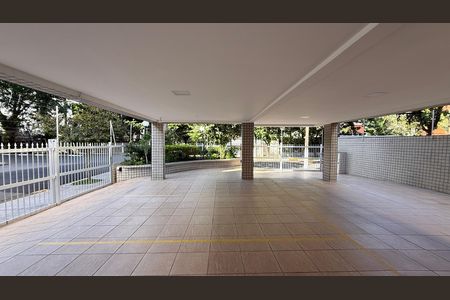 Apartamento para alugar com 132m², 3 quartos e 1 vagaGaragem