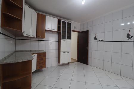 Casa para alugar com 200m², 3 quartos e 2 vagasCozinha