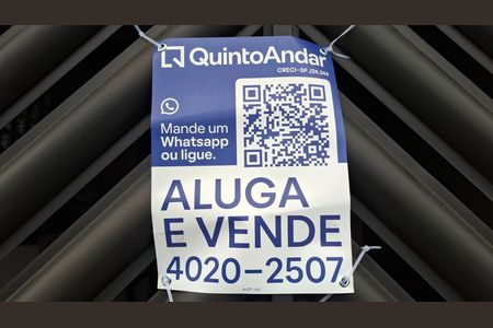 Casa para alugar com 200m², 3 quartos e 2 vagasPlaquinha instalada 15/05/2026 QRCODE AHZP-186