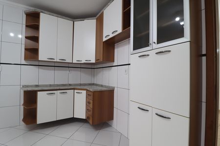 Casa para alugar com 200m², 3 quartos e 2 vagasCozinha