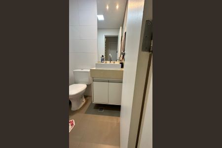 Apartamento à venda com 62m², 2 quartos e 2 vagas Apartamento à venda com 62m², 2 quartos e 2 vagasBanheiro