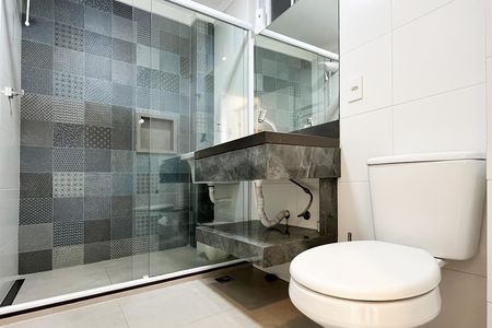 Banheiro de apartamento para alugar com 1 quarto, 40m² em Embaré, Santos