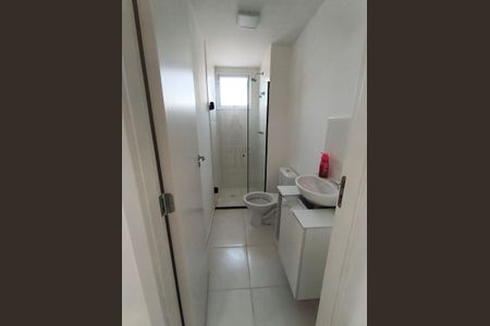 Banheiro de apartamento para alugar com 2 quartos, 32m² em Vila Plana, São Paulo
