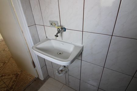 Casa para alugar com 60m², 2 quartos e sem vagaBanheiro