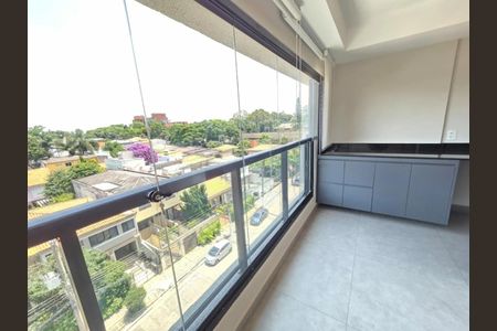 Apartamento à venda com 80m², 3 quartos e 1 vaga Apartamento à venda com 80m², 3 quartos e 1 vagaVaranda