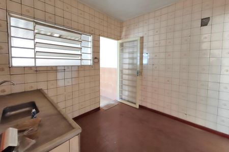 Casa à venda com 200m², 4 quartos e 4 vagas Casa à venda com 200m², 4 quartos e 4 vagasCasa 2 - Cozinha