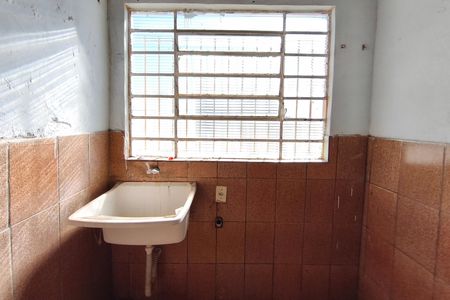 Casa à venda com 200m², 4 quartos e 4 vagas Casa à venda com 200m², 4 quartos e 4 vagasCasa 2 - Área de serviço