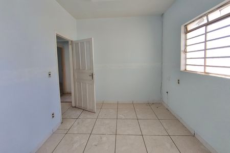 Casa à venda com 200m², 4 quartos e 4 vagas Casa à venda com 200m², 4 quartos e 4 vagasQuarto 2