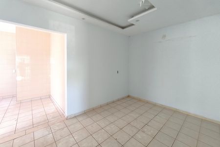 Casa à venda com 200m², 4 quartos e 4 vagas Casa à venda com 200m², 4 quartos e 4 vagasSala de Jantar