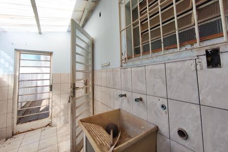 Casa à venda com 200m², 4 quartos e 4 vagas Casa à venda com 200m², 4 quartos e 4 vagasÁrea de Serviço