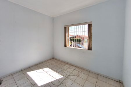 Casa à venda com 200m², 4 quartos e 4 vagas Casa à venda com 200m², 4 quartos e 4 vagasQuarto 4