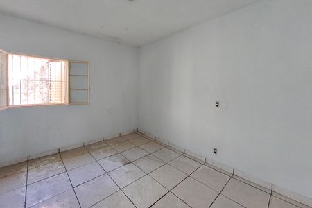 Casa à venda com 200m², 4 quartos e 4 vagas Casa à venda com 200m², 4 quartos e 4 vagasQuarto 1