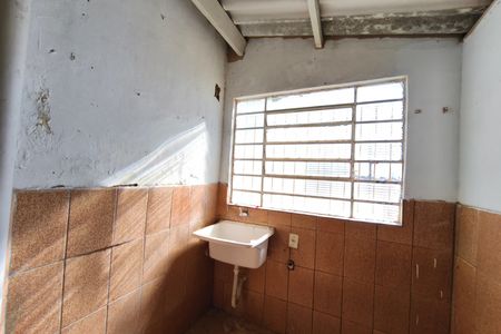 Casa à venda com 200m², 4 quartos e 4 vagas Casa à venda com 200m², 4 quartos e 4 vagasCasa 2 - Área de serviço