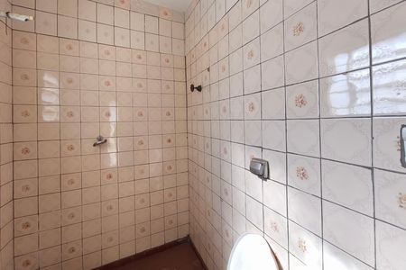 Casa à venda com 200m², 4 quartos e 4 vagas Casa à venda com 200m², 4 quartos e 4 vagasCasa 2 - Banheiro