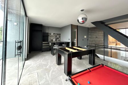 Casa para alugar com 130m², 2 quartos e 2 vagas Casa para alugar com 130m², 2 quartos e 2 vagasSala