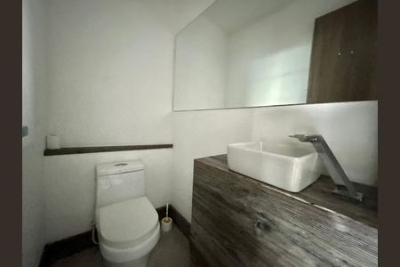 Casa para alugar com 130m², 2 quartos e 2 vagas Casa para alugar com 130m², 2 quartos e 2 vagasLavabo