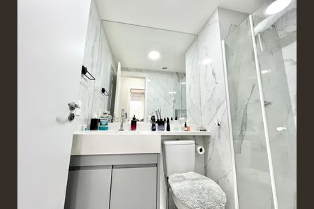 Apartamento à venda com 39m², 2 quartos e sem vaga Apartamento à venda com 39m², 2 quartos e sem vagaBanheiro