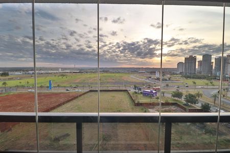 Apartamento para alugar com 68m², 2 quartos e 2 vagasVaranda