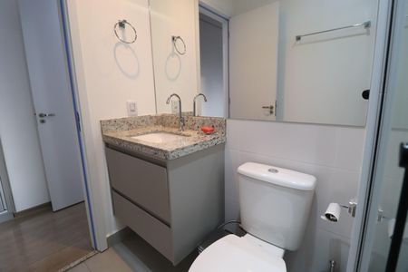 Apartamento para alugar com 68m², 2 quartos e 2 vagasBanheiro do Quarto 2