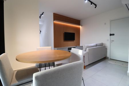 Sala de apartamento para alugar com 2 quartos, 68m² em Jardim Sul, Uberlândia