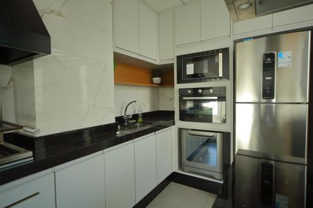 Apartamento para alugar com 114m², 3 quartos e 2 vagasCozinha 