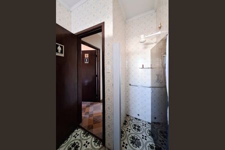 Banheiro de casa à venda com 3 quartos, 247m² em Vila Romero, São Paulo