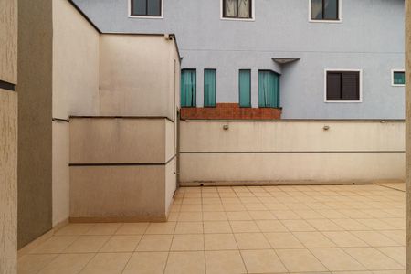 Apartamento à venda com 32m², 1 quarto e 1 vaga Apartamento à venda com 32m², 1 quarto e 1 vagaÁrea comum