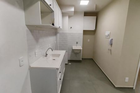 Apartamento para alugar com 35m², 2 quartos e sem vaga Apartamento para alugar com 35m², 2 quartos e sem vagaCozinha e Área de Serviço