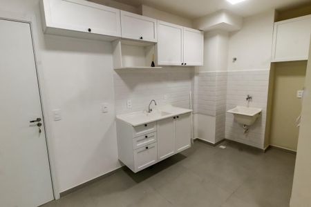 Apartamento para alugar com 35m², 2 quartos e sem vaga Apartamento para alugar com 35m², 2 quartos e sem vagaCozinha e Área de Serviço