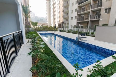 Apartamento para alugar com 35m², 2 quartos e sem vaga Apartamento para alugar com 35m², 2 quartos e sem vagaÁrea comum - Piscina